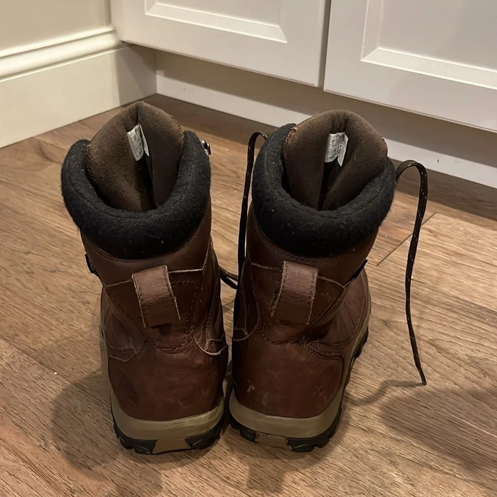 THE NORTH FACE | Chilkat leather insulated waterproof tall boot, size 8